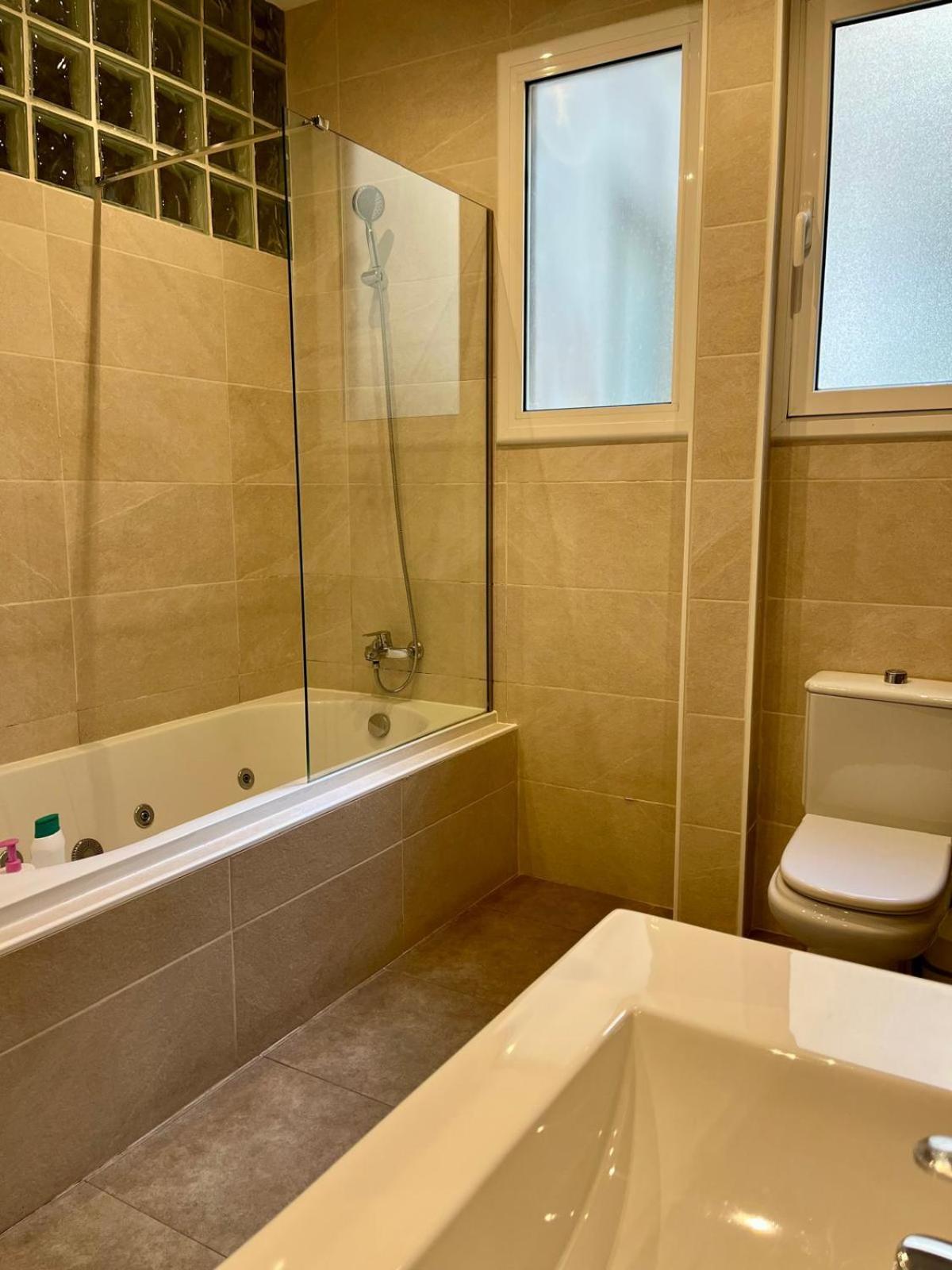 Sagrada Familia Secret Apartment Барселона Экстерьер фото