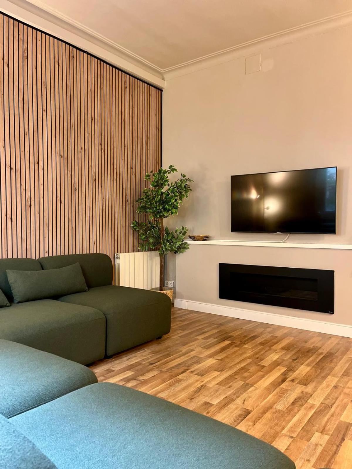Sagrada Familia Secret Apartment Барселона Экстерьер фото